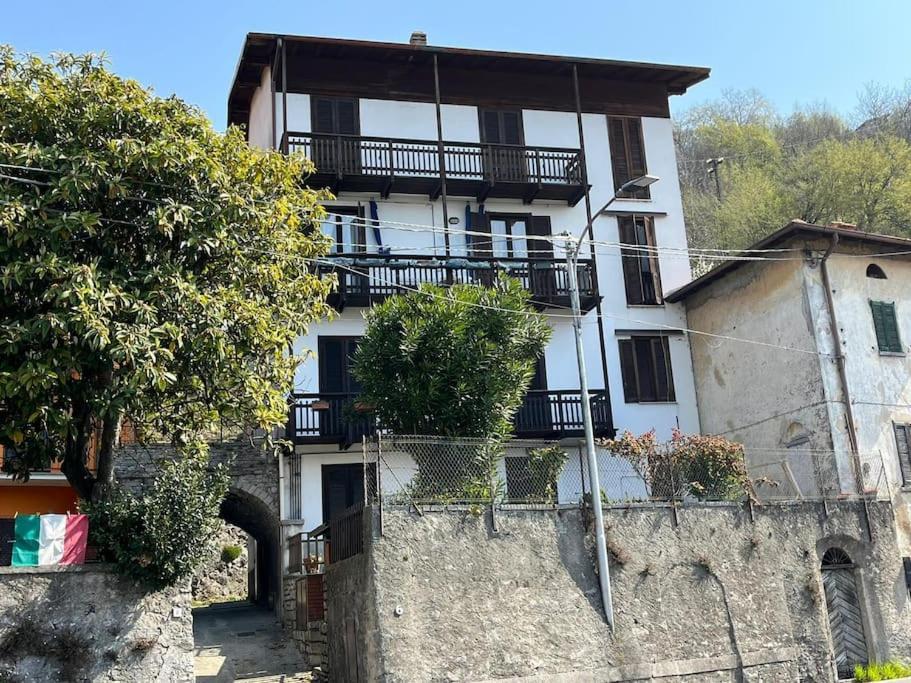 -Appartamento Il Molo- A Due Passi Del Lago Lierna Buitenkant foto
